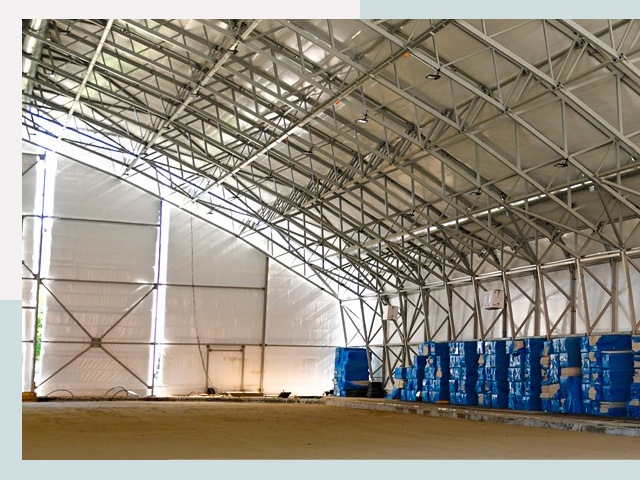 Строительство крытых катков в Великих Луке