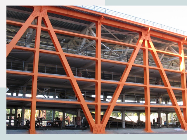 Многоуровневые паркинги в Великие Луки от 620 руб.