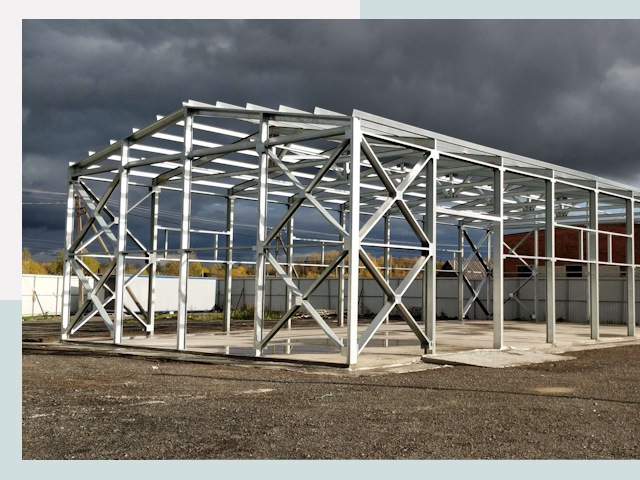 Двускатные ангары в Великие Луки от 620 руб. за квадрат