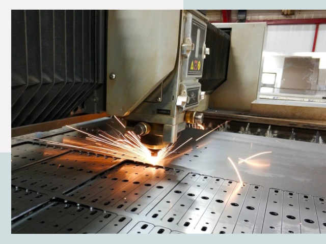 Лазерная резка металла в Великих Луке от 620 руб.